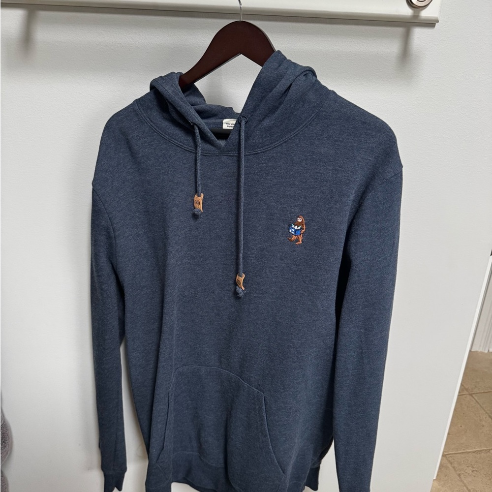 Ten tree Classic Navy Men's Hoodie with Embroidered Sasquatch